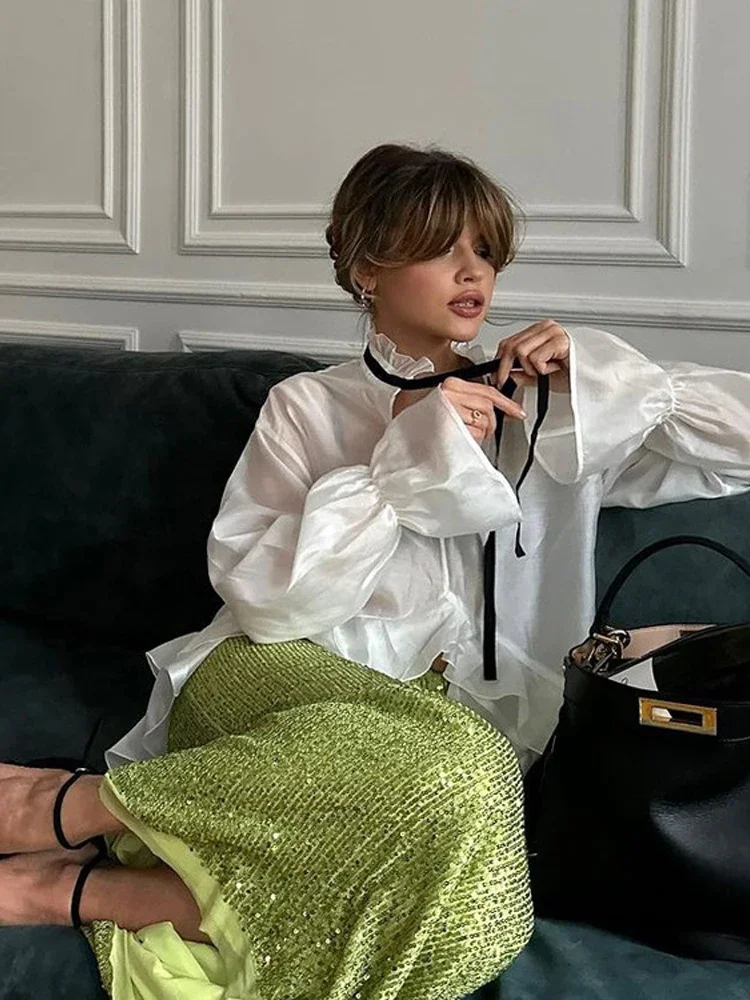 Blus Wanita Putih dengan Kerah - Fashion Street Night ulasan dan harga